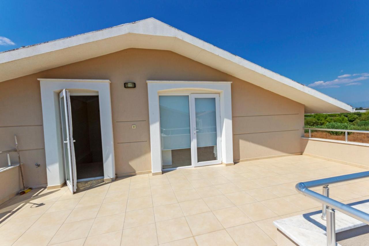 Paradise Town Villa Beltania 贝莱克 外观 照片